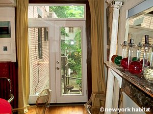 New York 2 Bedroom - Duplex accommodation - living room (NY-15407) photo 3 of 10