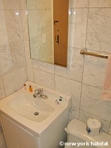 New York 2 Bedroom apartment - bathroom 1 (NY-15419) photo 1 of 2