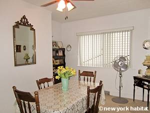 New York 5 Camere da letto - Triplex stanza in affitto - soggiorno 2 (NY-15433) photo 1 di 2