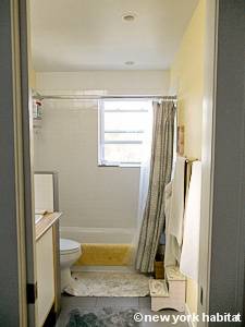 New York 2 Bedroom - Duplex accommodation - bathroom (NY-15439) photo 4 of 4 New York 2 Bedroom - Duplex accommodation - bathroom (NY-15439) photo 4 of 4