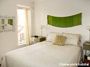 New York 2 Bedroom - Duplex accommodation - bedroom 1 (NY-15439) photo 1 of 4 New York 2 Bedroom - Duplex accommodation - bedroom 1 (NY-15439) photo 1 of 4