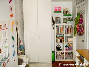 New York 2 Bedroom - Duplex accommodation - bedroom 2 (NY-15439) photo 3 of 4 New York 2 Bedroom - Duplex accommodation - bedroom 2 (NY-15439) photo 3 of 4