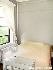 New York Studio apartment - living room (NY-15440) photo 2 of 6