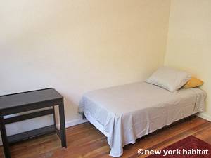 New York 4 Zimmer wohngemeinschaft - schlafzimmer 1 (NY-15444) photo 4 von 5