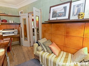New York 2 Bedroom accommodation - living room 3 (NY-15468) photo 3 of 3