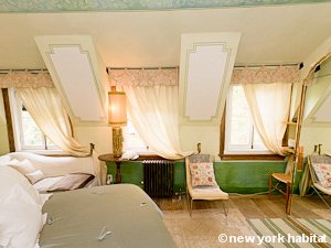 New York 2 Bedroom accommodation - bedroom 1 (NY-15468) photo 3 of 8