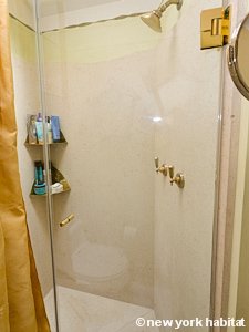 New York 2 Bedroom accommodation - bathroom 1 (NY-15468) photo 2 of 4