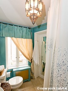 New York 2 Bedroom accommodation - bathroom 2 (NY-15468) photo 1 of 4
