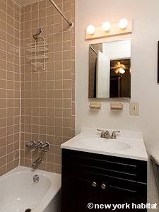 New York 3 Bedroom - Duplex apartment - bathroom 1 (NY-15489) photo 1 of 2