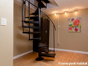 New York 3 Bedroom - Duplex apartment - living room (NY-15489) photo 3 of 6