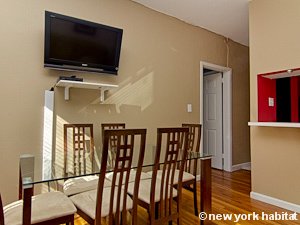 New York 4 Bedroom apartment - living room (NY-15490) photo 4 of 5