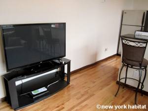 Living room - Photo 5 of 6 Living room - Photo 5 of 6