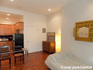 New York Studio apartment - living room (NY-15574) photo 4 of 5