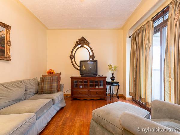 Living Room Queens Ny new york roommate: room for rent in sunnyside, queens - 3 bedroom Living Room Queens Ny new york roommate: room for rent in sunnyside, queens - 3 bedroom