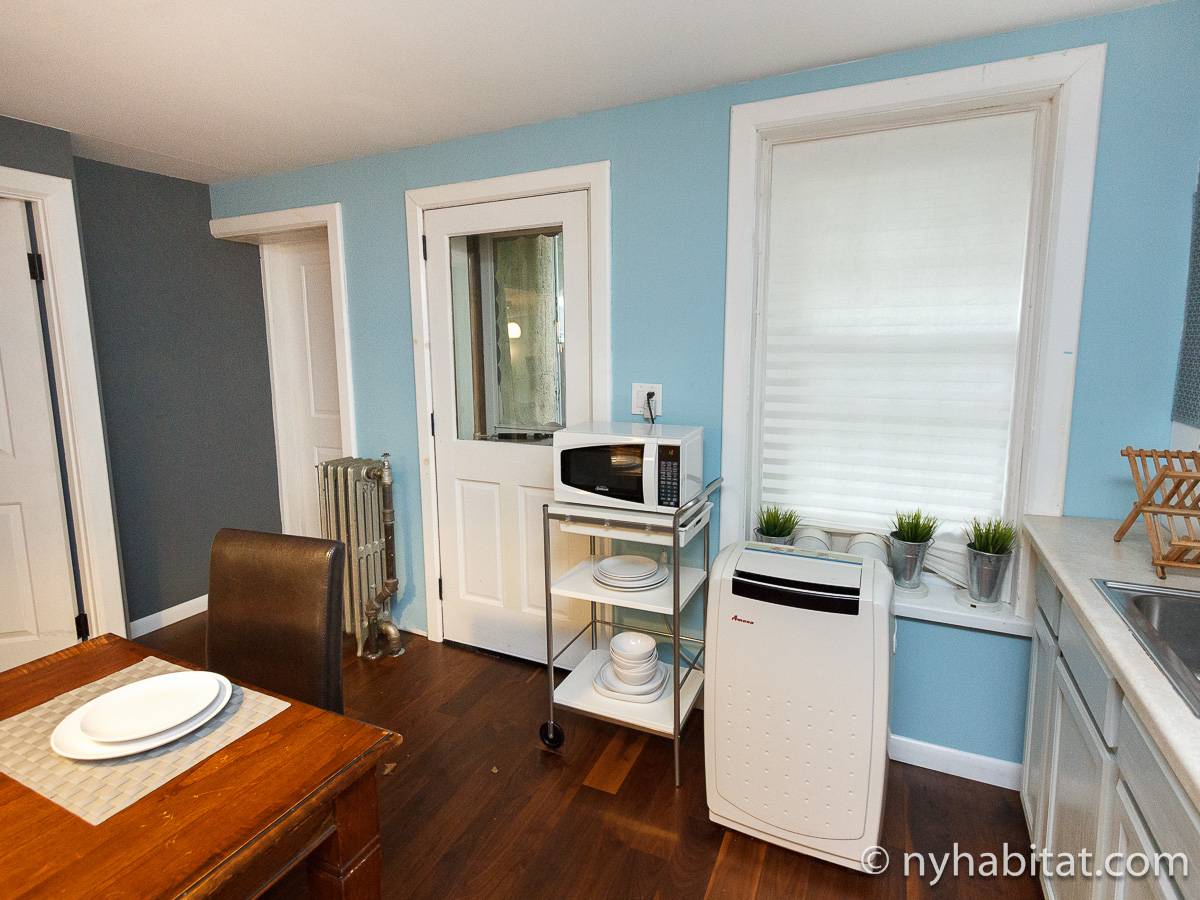 New York 2 Bedroom Apartment Rental in Bedford