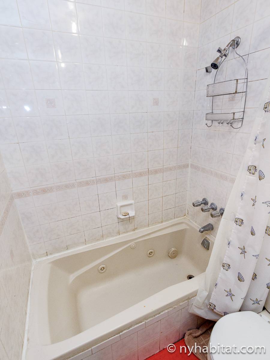 Salle de bain 1 - Photo 2 sur 2