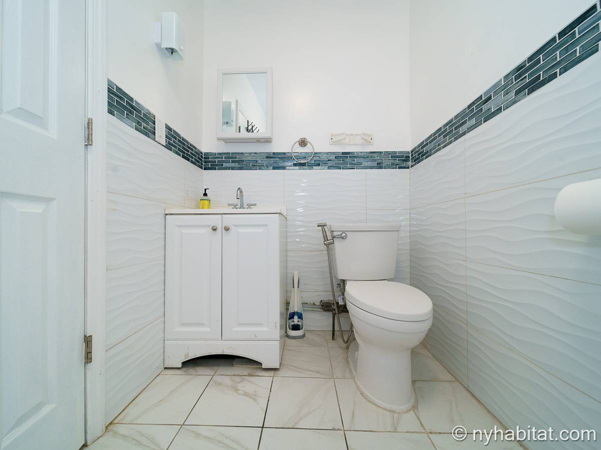 Bathroom 2 - Photo 1 of 3