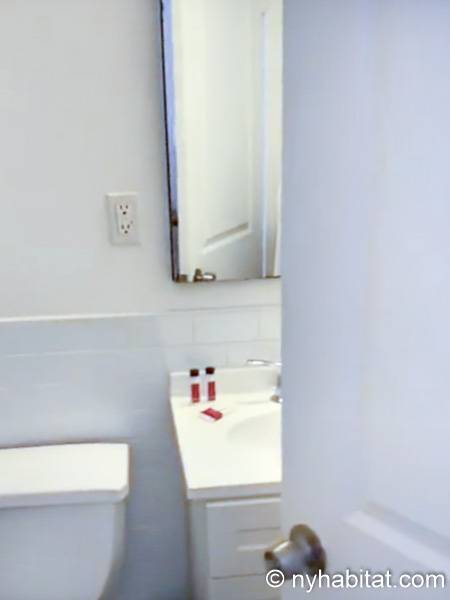 Badezimmer - Photo 1 von 3