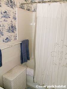 New York 2 Bedroom roommate share apartment - bathroom (NY-2491) photo 2 of 2