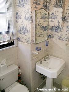 New York 2 Bedroom roommate share apartment - bathroom (NY-2491) photo 1 of 2