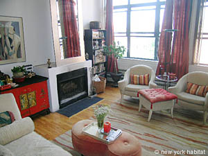 New York 2 Bedrooms - Loft roommate share apartment living room photo 8