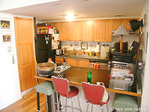 New York 2 Bedrooms - Loft roommate share apartment kitchen photo 18