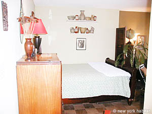 New York Studio accommodation - living room (NY-4867) photo 2 of 7