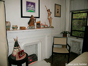 New York 3 Bedrooms roommate share apartment bedroom 2 photo 5