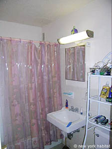 New York T3 appartements colocation - salle d'eau 1 (NY-5525) photo 1 de 2