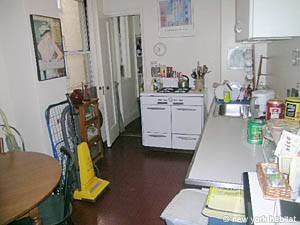 New York 3 Bedrooms roommate share apartment - kitchen (NY-5766) photo 1 of 5