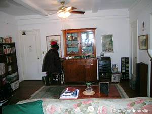 New York 3 Bedrooms roommate share apartment - living room (NY-5766) photo 4 of 8