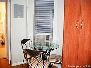 New York Studio accommodation - kitchen (NY-6256) photo 2 of 3