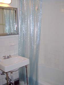 New York Studio apartment - bathroom (NY-6622) photo 1 of 2