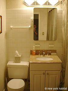 New York 2 Bedroom accommodation - bedroom 1 (NY-6718) photo 4 of 4