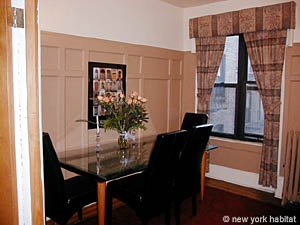New York 2 Bedroom apartment - living room (NY-6748) photo 4 of 9