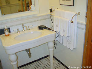 New York 4 Bedroom - Loft accommodation - bathroom 3 (NY-6920) photo 1 of 3