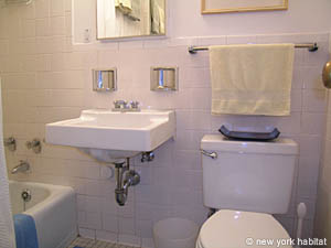 New York 1 Bedroom apartment - bathroom (NY-7030) photo 1 of 2