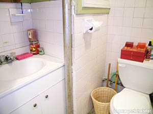 Bathroom - Photo 2 of 4 Bathroom - Photo 2 of 4