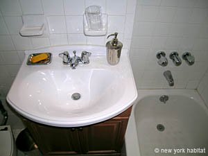 New York 1 Bedroom apartment - bathroom (NY-7690) photo 4 of 4