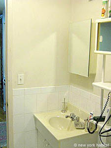 New York 1 Bedroom accommodation - bathroom (NY-7922) photo 1 of 2