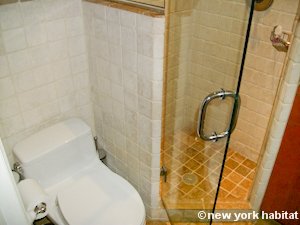 New York 1 Bedroom - Loft apartment - bathroom (NY-8032) photo 2 of 2 New York 1 Bedroom - Loft apartment - bathroom (NY-8032) photo 2 of 2