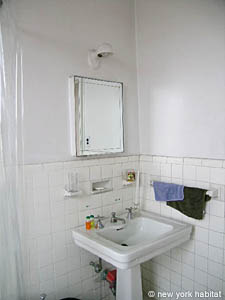 New York 3 Zimmer wohngemeinschaft - badezimmer 1 (NY-8135) photo 1 von 2