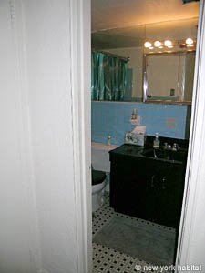 New York T2 appartements colocation - salle d'eau (NY-8209) photo 3 de 3