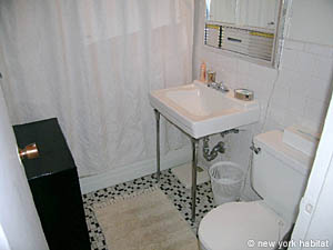 New York 4 Zimmer wohnung bed breakfast - badezimmer 1 (NY-8638) photo 1 von 2