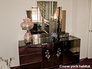 New York 1 Bedroom roommate share apartment - bedroom (NY-9074) photo 4 of 6
