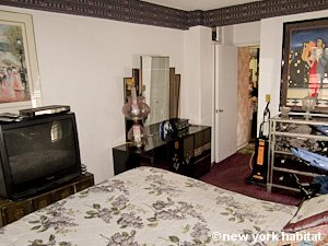 New York 1 Bedroom roommate share apartment - bedroom (NY-9074) photo 2 of 6