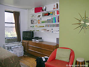 New York Studio accommodation - kitchen (NY-9140) photo 3 of 4