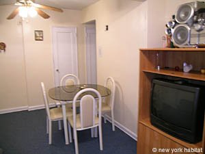 New York 2 Bedroom roommate share apartment - living room (NY-9144) photo 5 of 6 New York 2 Bedroom roommate share apartment - living room (NY-9144) photo 5 of 6