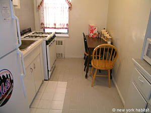 New York 2 Bedroom roommate share apartment - kitchen (NY-9144) photo 1 of 4 New York 2 Bedroom roommate share apartment - kitchen (NY-9144) photo 1 of 4