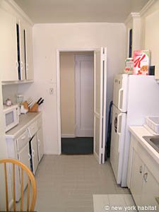 New York 2 Bedroom roommate share apartment - kitchen (NY-9144) photo 3 of 4 New York 2 Bedroom roommate share apartment - kitchen (NY-9144) photo 3 of 4